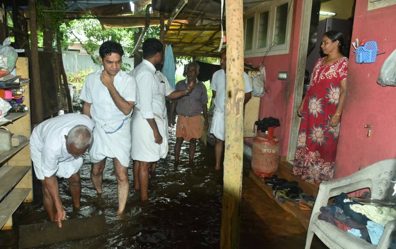 Kerala Floods: It Is Time To Rethink About The Gadgil Report Says MLA ...