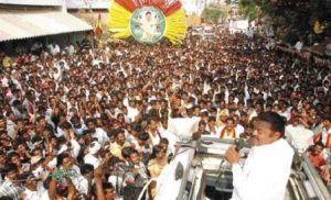 Superstar Vijayakanth addressing a rally